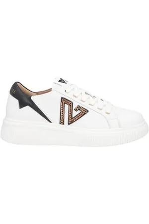 Emanuélle vee FOOTWEAR - Trainers - on YOOX.com