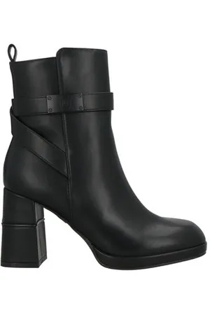 Laura Biagiotti FOOTWEAR - Ankle boots - on YOOX.com