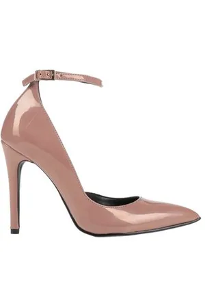 Pregunta FOOTWEAR - Pumps - on YOOX.com