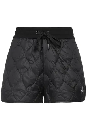Moose Knuckles BOTTOMWEAR - Shorts & Bermuda Shorts - on YOOX.com